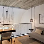Apartament Flh Intendente Modern Mezzanine With Balcony Lizbona