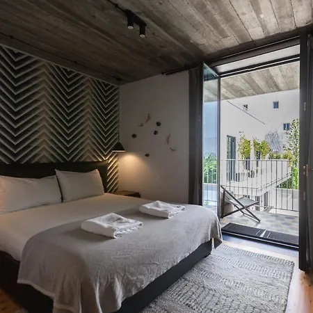 Flh Intendente Modern Mezzanine With Balcony * Lisbon