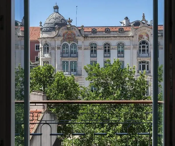 Flh Intendente Modern Mezzanine With Balcony